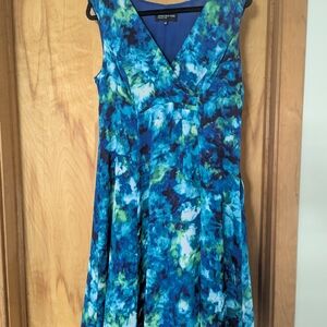 Jones New York Blue Sleeveless V-Neck Dress